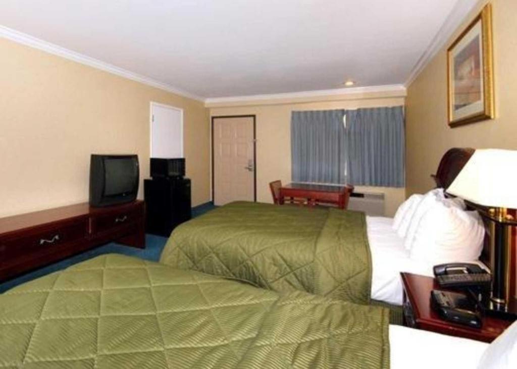 Quality Inn Near City Of Hope Duarte Екстериор снимка