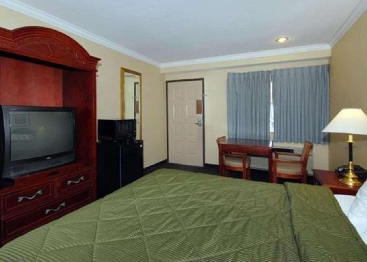Quality Inn Near City Of Hope Duarte Екстериор снимка